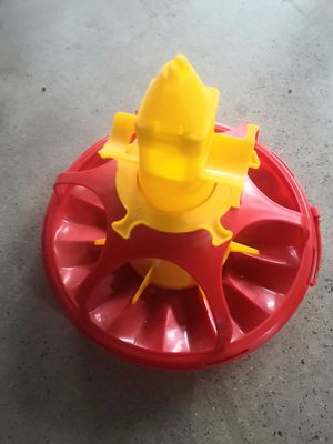 Round Poultry Feeding Pan for Farming Livestock