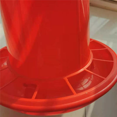Manual Plastic Chicken Feeder and Drinker with Different Sizes
