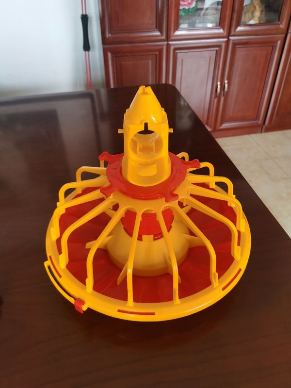Yellow Red Automatic Pan Feeding System With Smooth Surface