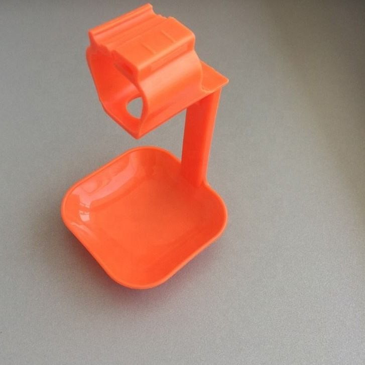 Customizable Easy To Install And Clean Chick Feeding Drinker
